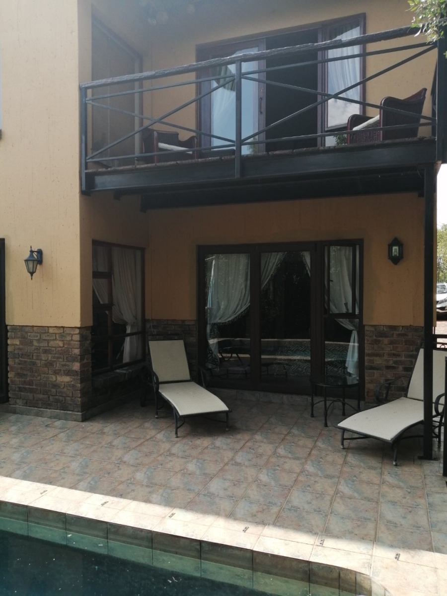 4 Bedroom Property for Sale in Boschenvaal River Front Lodges Free State